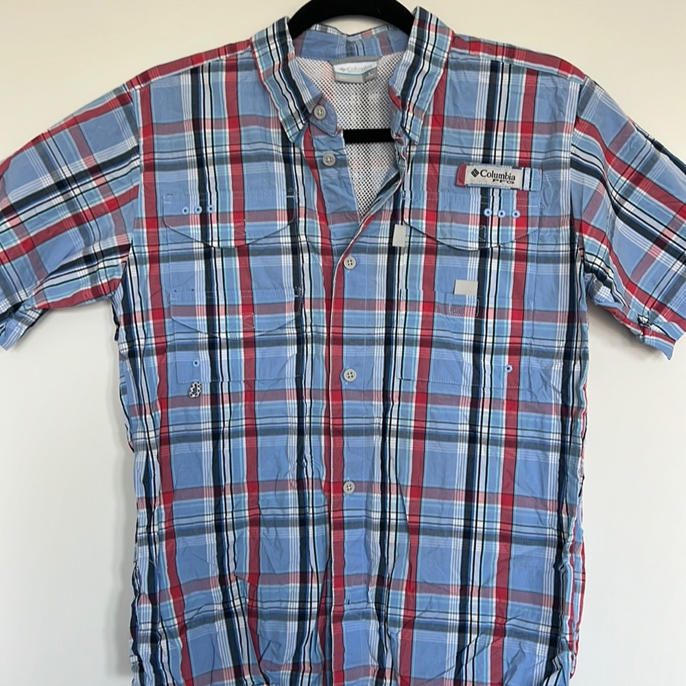 Columbia boys fishing shirt. Red blue plaid. Size large